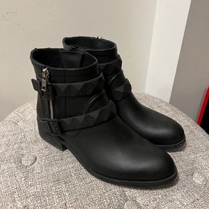 Authentic Rebecca Minkoff Quincy Women’s Ankle Rain Boot Size 8